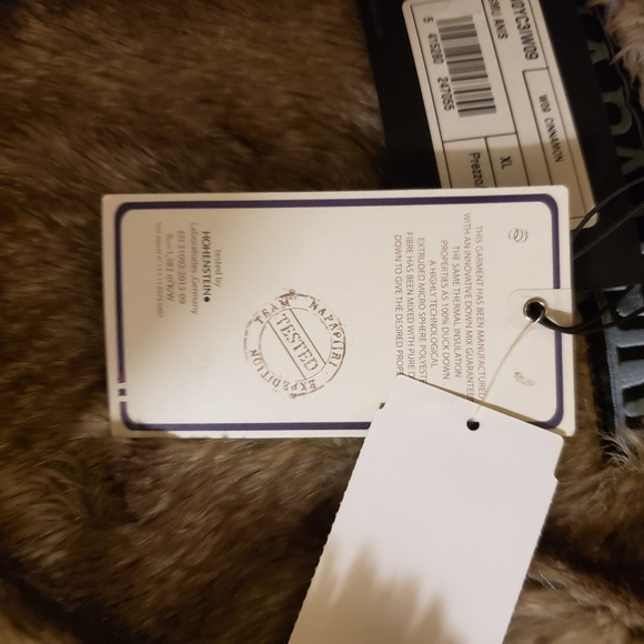 Beautiful and warm winter coat from Napapijri - Picture 8 of 8